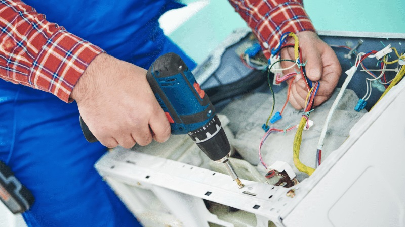 Bahçelievler Termodinamik Termodinamik çamaşır makinesi kart tamiri – Su almama arızası orijinal parça ile giderildi. - Teknik servis örneği